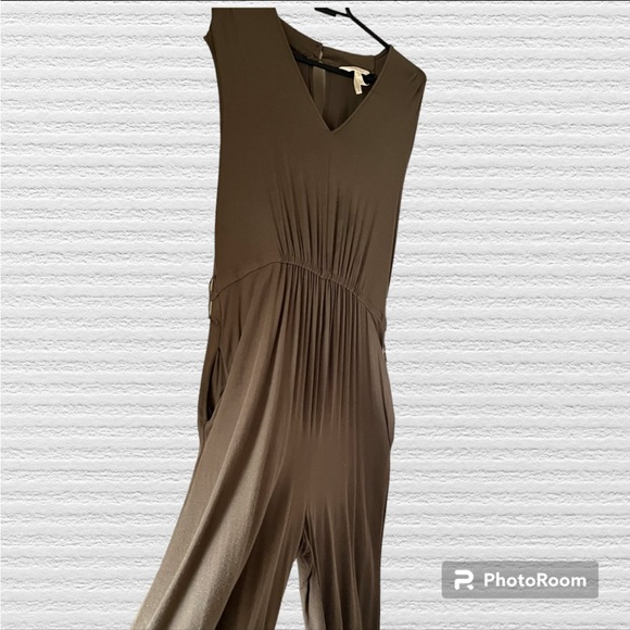 Matilda Jane olive jumpsuit. - Picture 2 of 7